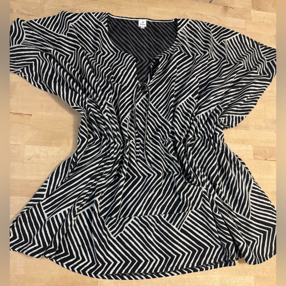Echo Black and White Striped Women's caftan swim cover O/S